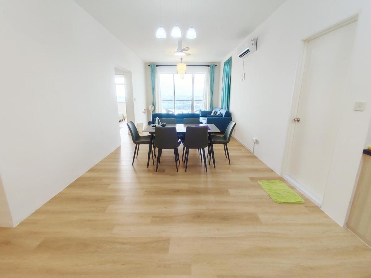 Muji Homestay Kuching Scenic View 2 Bedrooms Entire Apartment Exterior foto