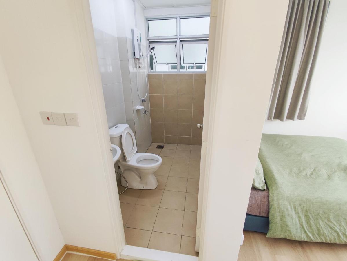 Muji Homestay Kuching Scenic View 2 Bedrooms Entire Apartment Exterior foto
